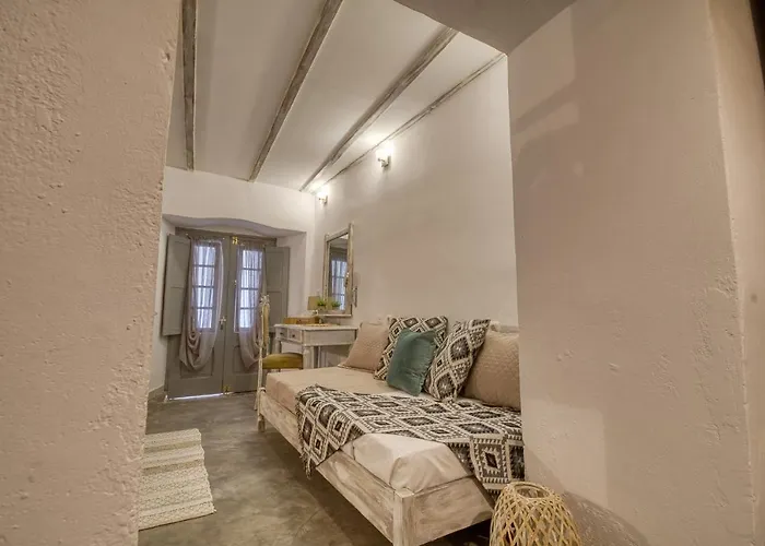 Ξενοδοχείο με διαμερίσματα Mascot Boutique 4*