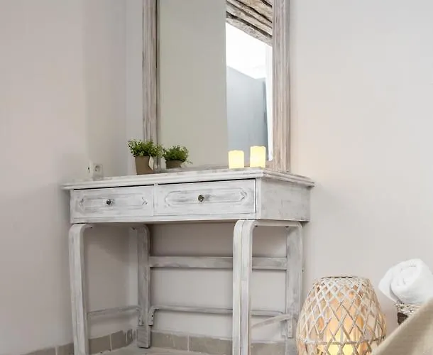 Ξενοδοχείο με διαμερίσματα Mascot Boutique 4*