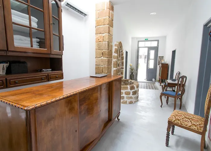 Ξενοδοχείο με διαμερίσματα Mascot Boutique Rhodes City